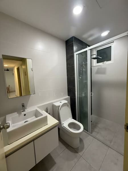 Service Residence for Sale at Impiria Residensi Bukit Tinggi Klang - Kelly Teo - Bathroom - PropertyGuru.com.my