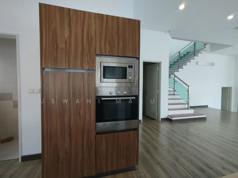 Rumah Berkembar untuk Dijual di Cyberjaya (Selangor) - Uswani Mazuwan - Kitchen - PropertyGuru.com.my