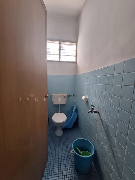 2-storey Terraced House for Sale in Jalan Klang Lama (Old Klang Road) (Kuala Lumpur) - Jackie Chong - Bathroom - PropertyGuru.com.my