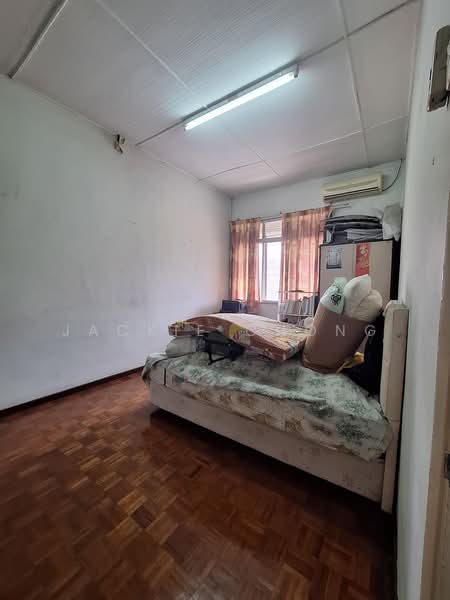 2-storey Terraced House for Sale in Jalan Klang Lama (Old Klang Road) (Kuala Lumpur) - Jackie Chong - Bedroom - PropertyGuru.com.my