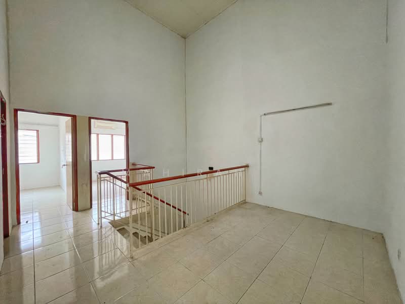 2-storey Terraced House for Sale in Bandar Nusaputra (Puchong) - Mahirah . - Interior - PropertyGuru.com.my