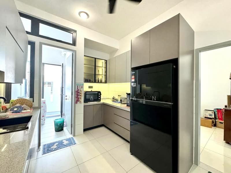 2-storey Terraced House for Sale in Shah Alam (Selangor) - Adaw Zain - Kitchen - PropertyGuru.com.my