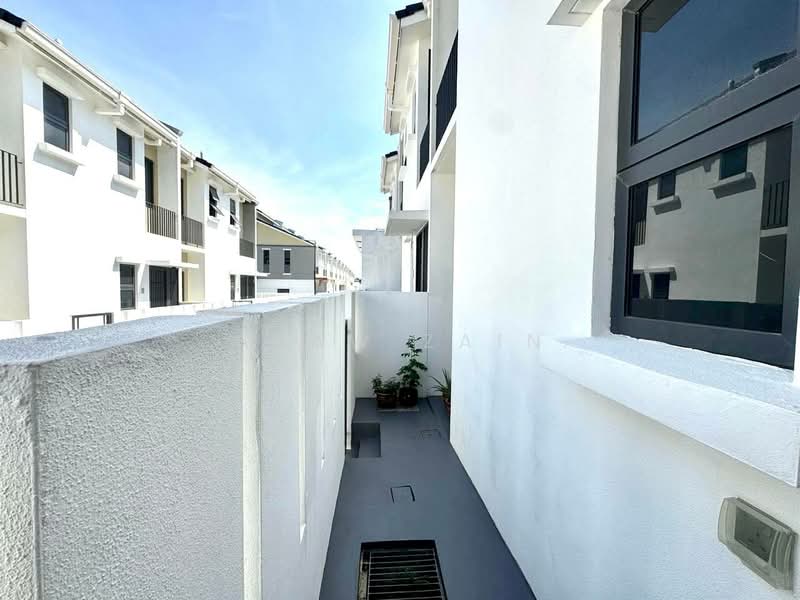 2-storey Terraced House for Sale in Shah Alam (Selangor) - Adaw Zain - Exterior - PropertyGuru.com.my
