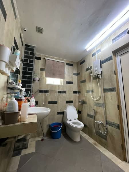 Townhouse for Sale in Bukit Jalil (Kuala Lumpur) - Marcus Keoh - Bathroom - PropertyGuru.com.my