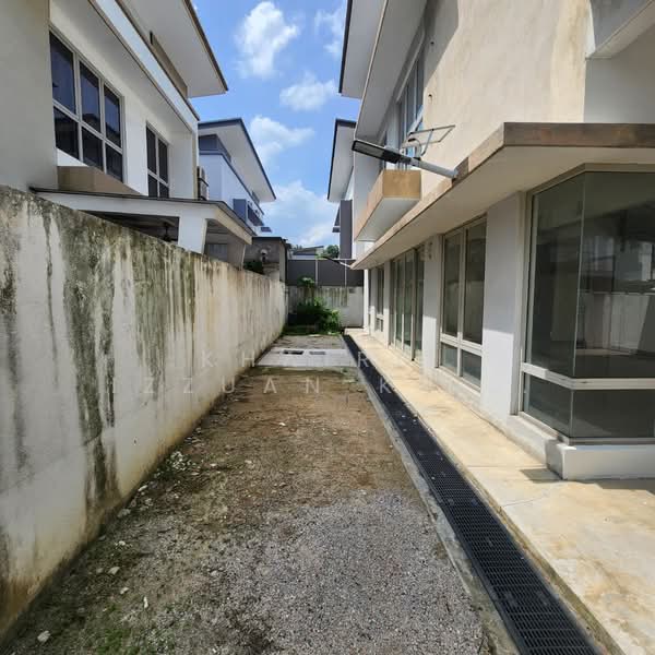 Cluster House for Sale in Sunway Alam Suria (Shah Alam) - Khairil Izzuan Khairuddin - Exterior - PropertyGuru.com.my