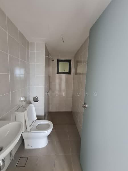 Kondominium untuk Dijual di M Arisa - Ai Tee Ong - Master Bathroom - PropertyGuru.com.my