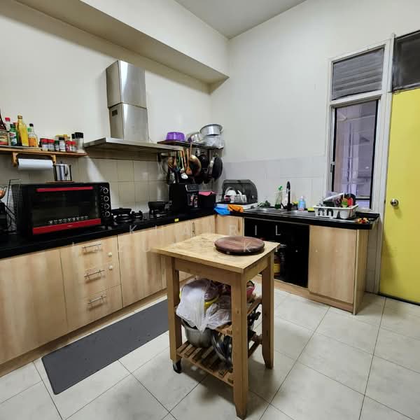 Cluster House for Sale in Sunway Alam Suria (Shah Alam) - Khairil Izzuan Khairuddin - Kitchen - PropertyGuru.com.my