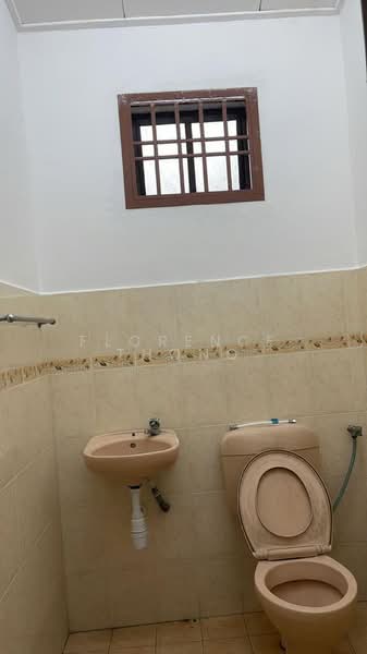 1-storey Terraced House for Rent in Taman Sentosa (Johor Bahru) - Florence Thong - Bathroom - PropertyGuru.com.my