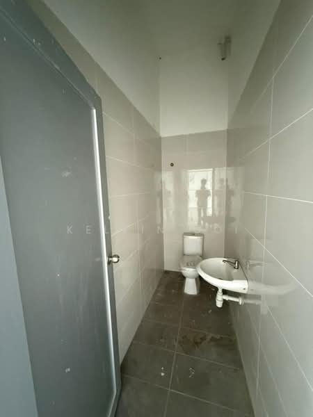 Kilang untuk Disewa di Batu Kawan (Penang) - Kelvin Ooi - Bathroom - PropertyGuru.com.my
