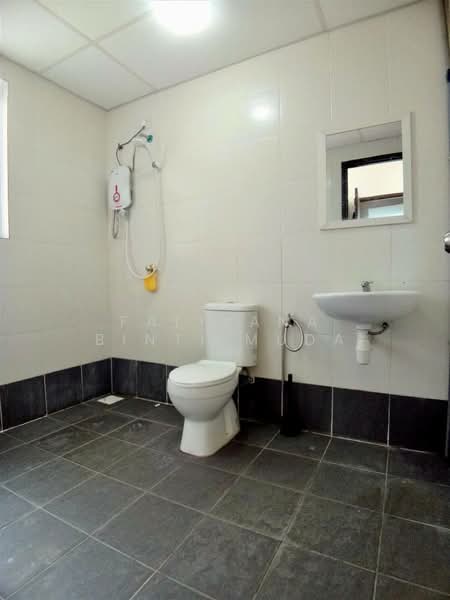 Service Residence for Sale at Amara - Faliyana binti Muda - PropertyGuru.com.my