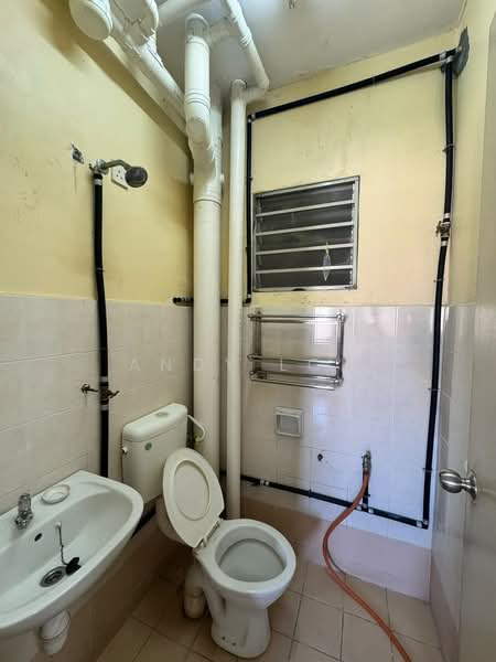 Service Residence for Sale at Suria Kinrara - Andy LCH - Bathroom - PropertyGuru.com.my