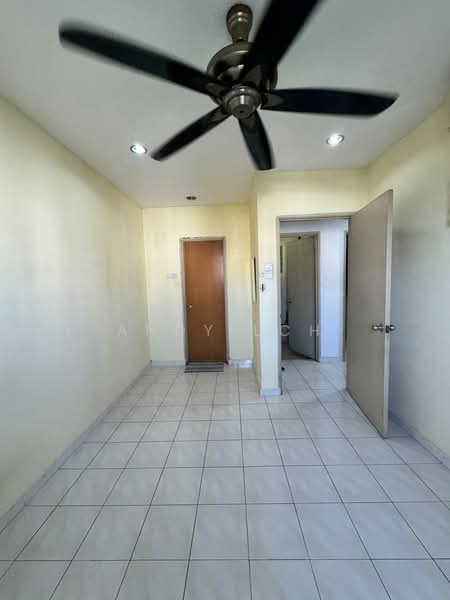 Service Residence for Sale at Suria Kinrara - Andy LCH - Interior - PropertyGuru.com.my