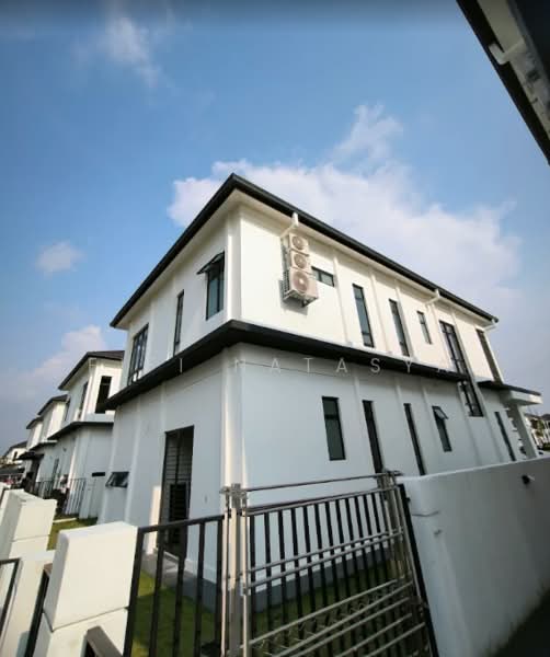 Rumah Teres 2 Tingkat untuk Dijual di Shah Alam (Selangor) - Fifi Natasya - Exterior - PropertyGuru.com.my