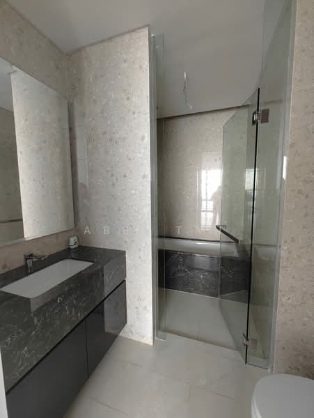 Service Residence for Sale at Regent Suites @ Pavilion Damansara Heights - Abby Tan - Bathroom - PropertyGuru.com.my