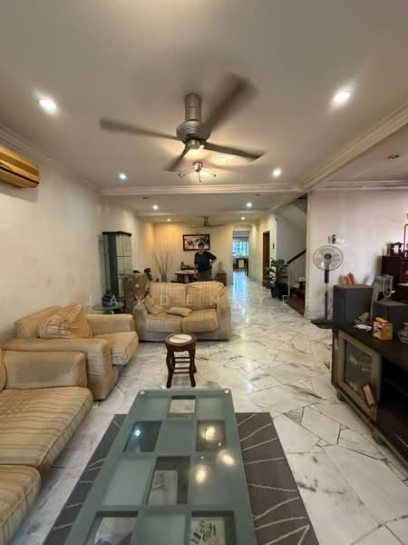 2-storey Terraced House for Sale in Bandar Baru Sri Petaling (Sri Petaling) - Jayden Yee - Living Room - PropertyGuru.com.my