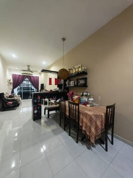1-storey Terraced House for Sale in Bandar Putra Jaya (Tebrau) - Calvin Lee - Living Room - PropertyGuru.com.my