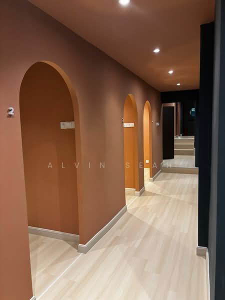Shop / Office for Rent in Seksyen 4 (Petaling Jaya) - Alvin Seah - Corridor - PropertyGuru.com.my