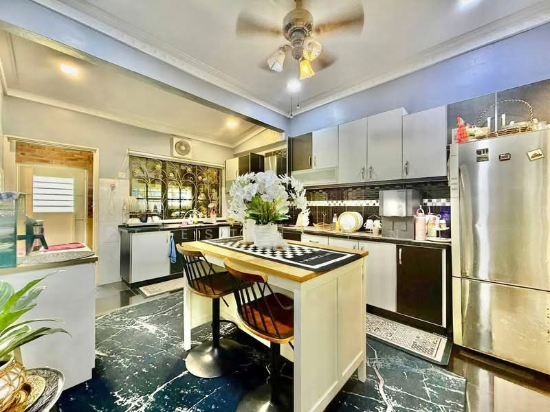 1-storey Terraced House for Sale in Taman Rakan (Kajang) - Celestine Ting - Kitchen - PropertyGuru.com.my