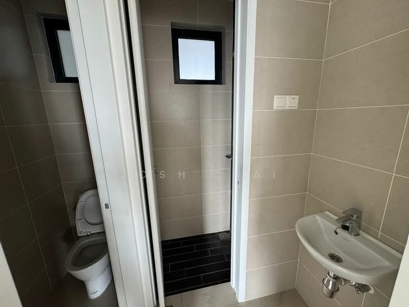 Servis Apartment untuk Dijual di H2O Residences - Josh Chai - Bathroom - PropertyGuru.com.my