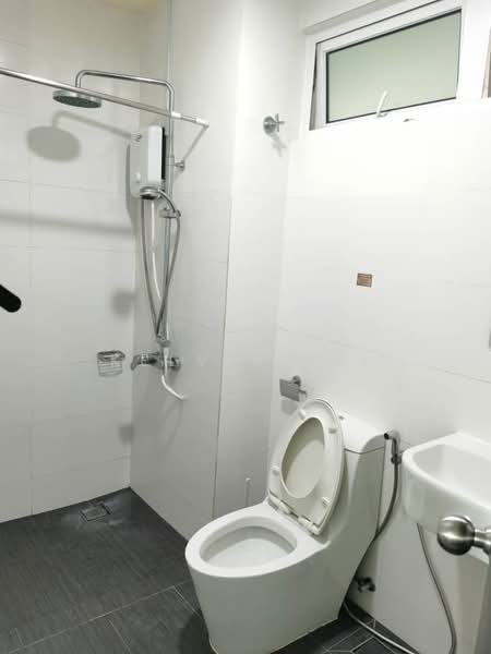 Service Residence for Rent at Twin Galaxy (Dwi Galaksi) - Kelvin Lei - Bathroom - PropertyGuru.com.my