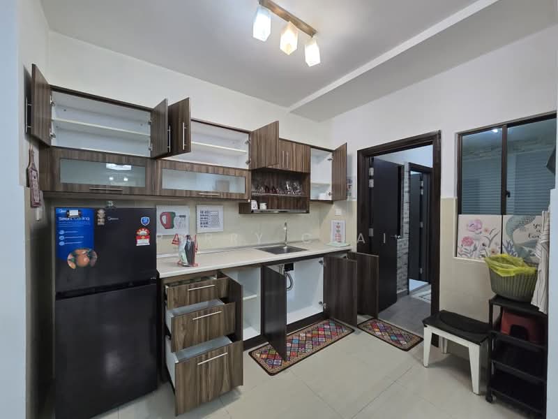 Servis Apartment untuk Disewa di Saville Residence - Perry Chai - Kitchen - PropertyGuru.com.my