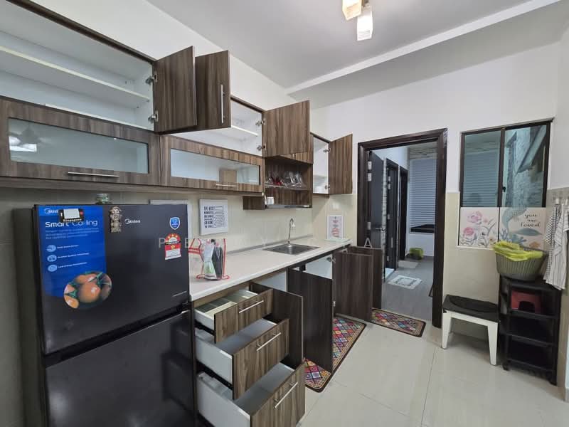 Servis Apartment untuk Disewa di Saville Residence - Perry Chai - Kitchen - PropertyGuru.com.my