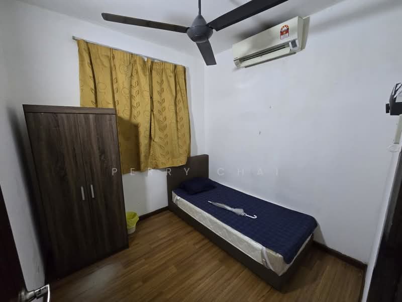 Servis Apartment untuk Disewa di Saville Residence - Perry Chai - Bedroom - PropertyGuru.com.my