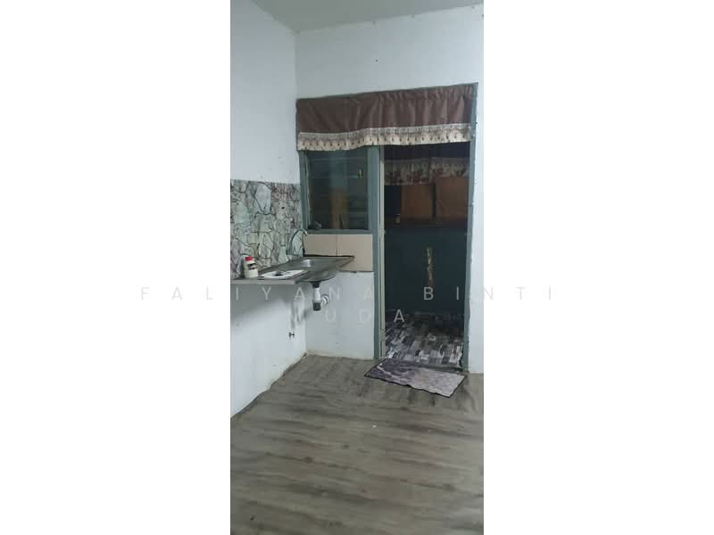 Flat for Sale at Pangsapuri Sri Meranti - Faliyana binti Muda - PropertyGuru.com.my