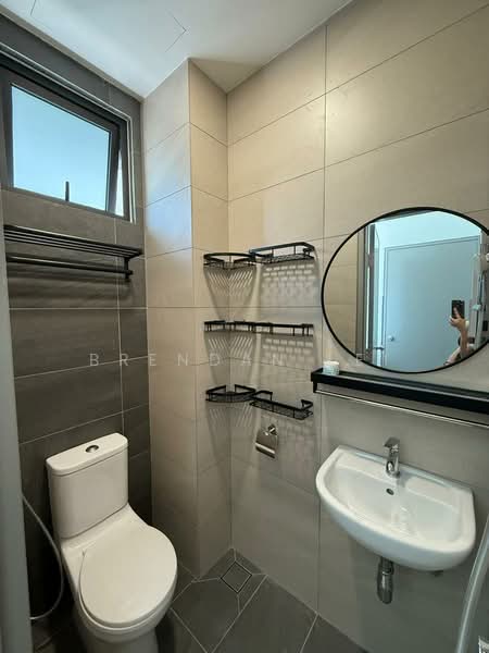 Pangsapuri untuk Disewa di D7 (D'Seven Lagoon Perdana) - Brendan Lei - Bathroom - PropertyGuru.com.my