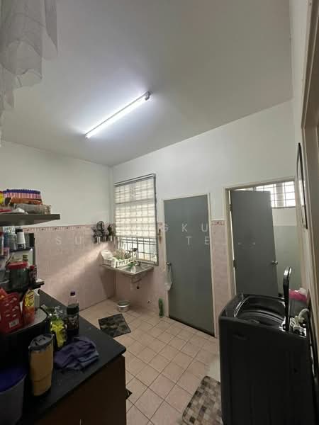 Rumah Teres 2 Tingkat untuk Dijual di Subang Jaya (Selangor) - Tengku Sutina Tengku Baharuddin - Kitchen - PropertyGuru.com.my