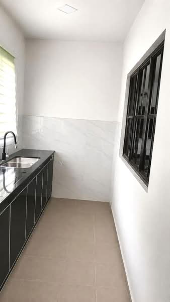 1-storey Terraced House for Sale in Taman Ungku Tun Aminah (Skudai) - Janice Yong - Kitchen - PropertyGuru.com.my