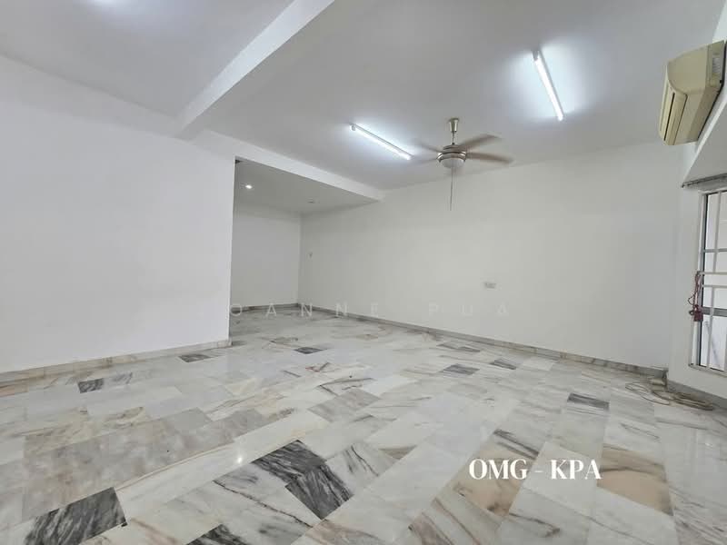 Terraced House for Sale in Bandar Bukit Tinggi (Klang) - Joanne Pua - Living Room - PropertyGuru.com.my
