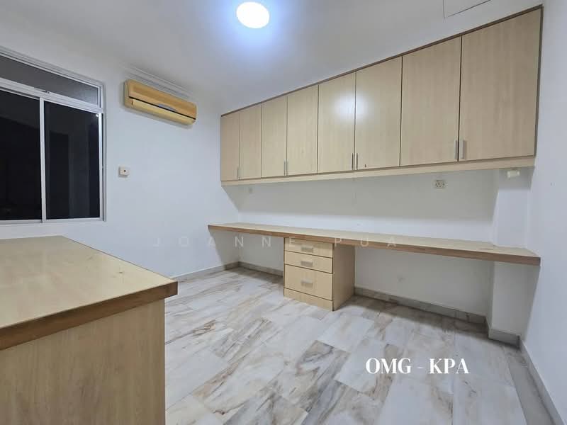 Terraced House for Sale in Bandar Bukit Tinggi (Klang) - Joanne Pua - Study - PropertyGuru.com.my