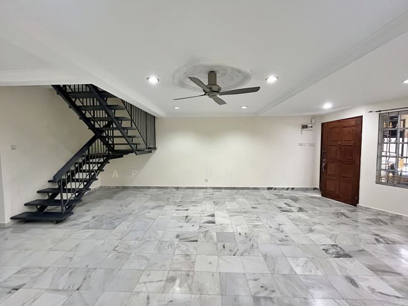 2-storey Terraced House for Rent in Cheras (Selangor) - Yap Chun Wei - Living Room - PropertyGuru.com.my