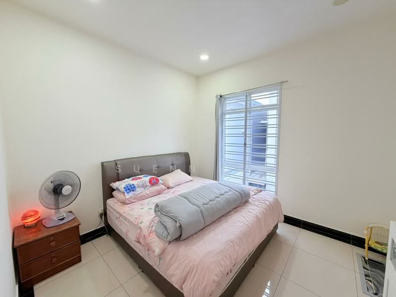 Rumah Kluster untuk Dijual di Setia Tropika (Johor Bahru) - Suenn Low - Bedroom - PropertyGuru.com.my