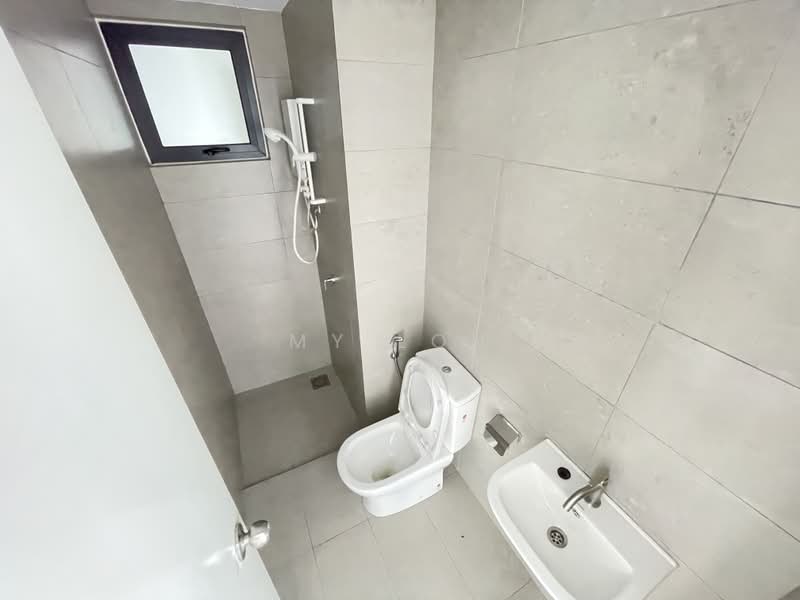 Service Residence for Sale at 168 Park Residensi Selayang - MY Loh - Bathroom - PropertyGuru.com.my