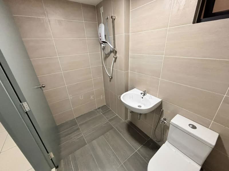 Service Residence for Rent at Parkland Residence - Suki Chia - Bathroom - PropertyGuru.com.my