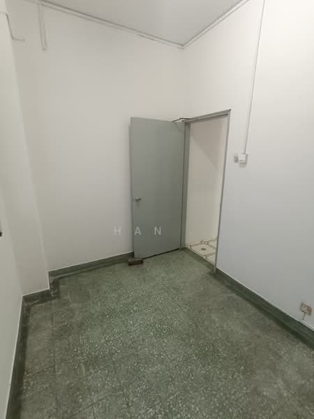 2-storey Terraced House for Sale in Taman Overseas Union (Taman Oug) (Jalan Klang Lama (Old Klang Road)) - Han . - Interior - PropertyGuru.com.my