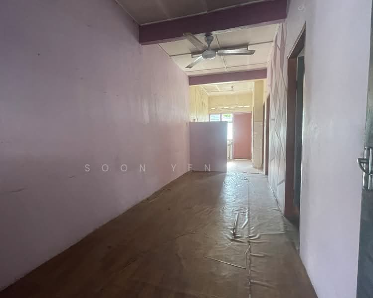 1-storey Terraced House for Sale in Kuantan (Pahang) - Soon Yen Loo - Corridor - PropertyGuru.com.my