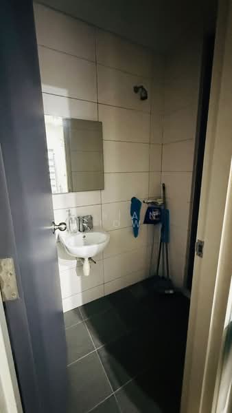 Condominium for Rent at The Breezeway - Adrian Siow - Bathroom - PropertyGuru.com.my