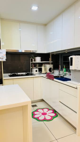Condominium for Rent at The Breezeway - Adrian Siow - Kitchen - PropertyGuru.com.my