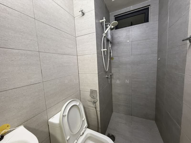 Servis Apartment untuk Disewa di KL Traders Square - James Tan - Bathroom - PropertyGuru.com.my