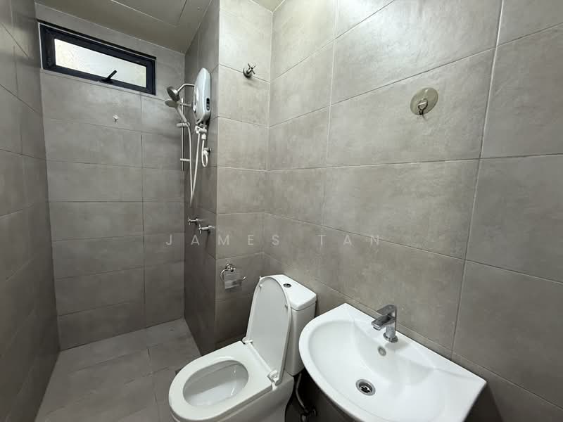 Servis Apartment untuk Disewa di KL Traders Square - James Tan - Bathroom - PropertyGuru.com.my