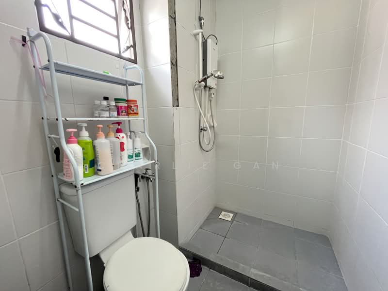 Rumah Teres 2 Tingkat untuk Dijual di Seksyen 33 (Shah Alam) - Charlie Gan - PropertyGuru.com.my