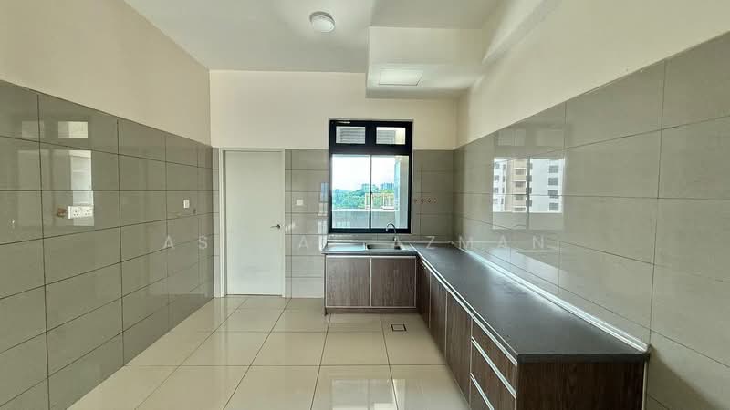 Kondominium untuk Dijual di Lake Vista Residence (Tasik Vista Residen) - Asyraf Azman - Kitchen - PropertyGuru.com.my