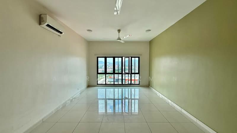 Kondominium untuk Dijual di Lake Vista Residence (Tasik Vista Residen) - Asyraf Azman - Living Room - PropertyGuru.com.my