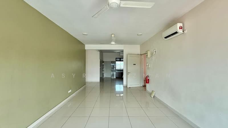 Kondominium untuk Dijual di Lake Vista Residence (Tasik Vista Residen) - Asyraf Azman - Living Room - PropertyGuru.com.my