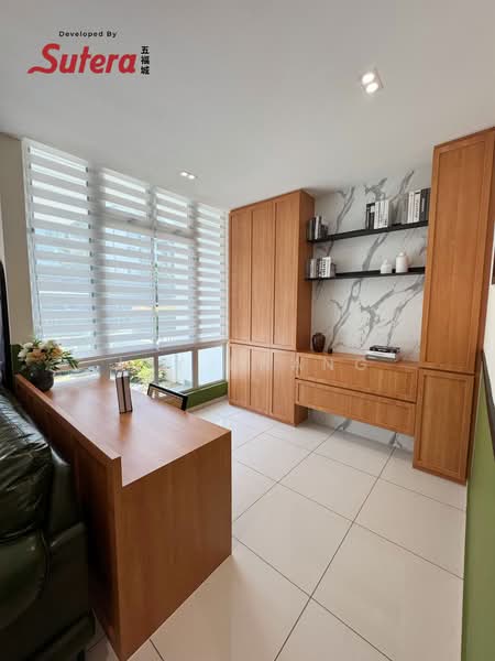 Rumah Bandar untuk Dijual di Taman Sutera Utama (Skudai) - Jay Phang - Study - PropertyGuru.com.my