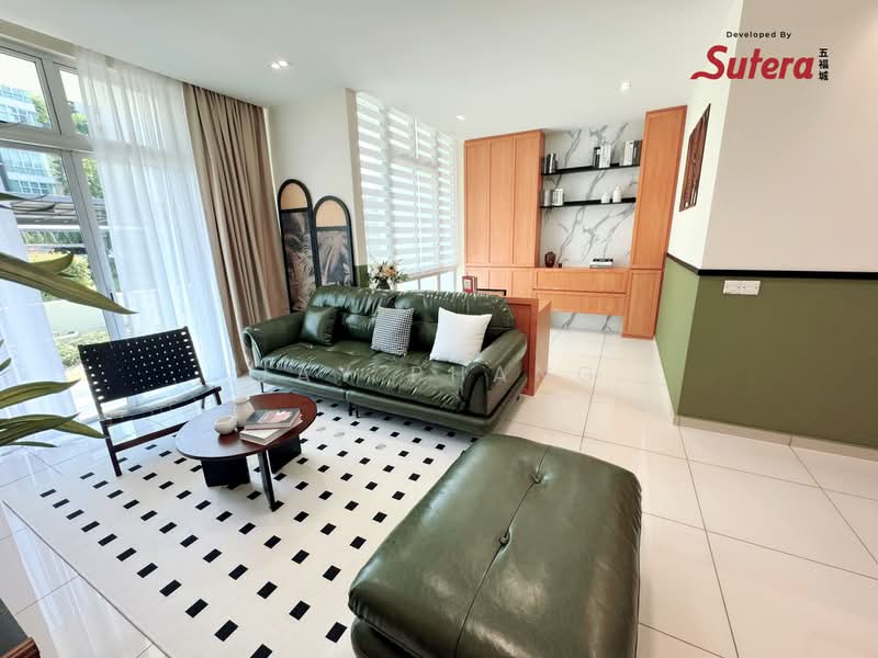 Rumah Bandar untuk Dijual di Taman Sutera Utama (Skudai) - Jay Phang - Living Room - PropertyGuru.com.my