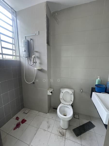 3-storey Terraced House for Sale in Relau (Sungai Ara) - Hong . - Bathroom - PropertyGuru.com.my